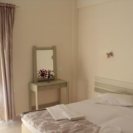 Yasemi Rooms Василики Стая снимка